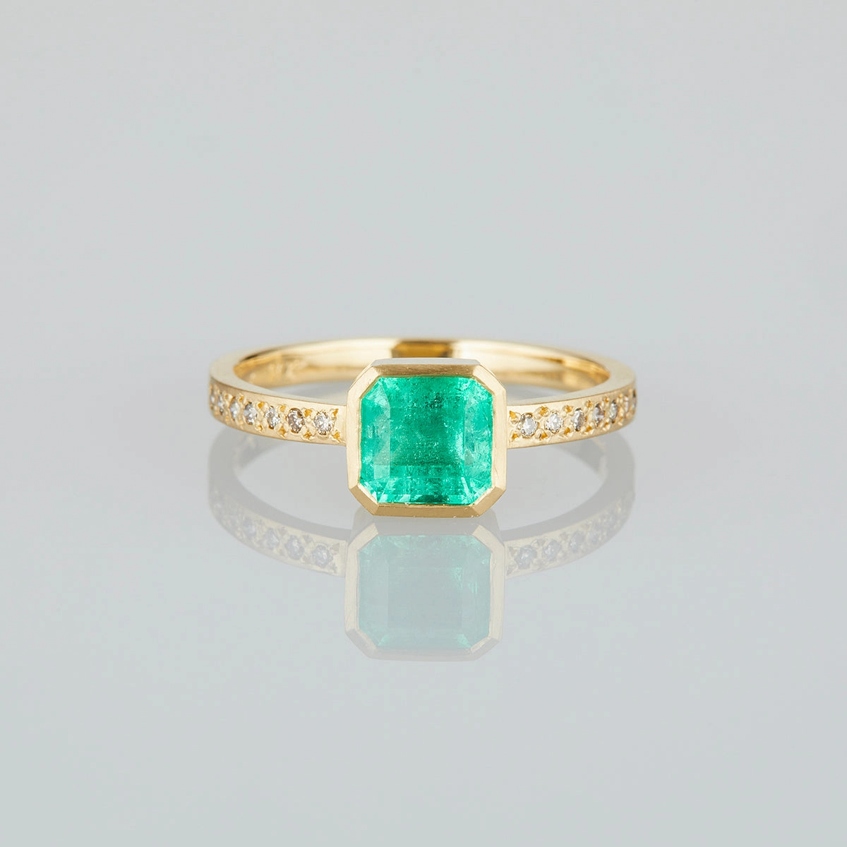 0.92 Carat One-of-a-Kind Emerald Ring | ER35-OOAK