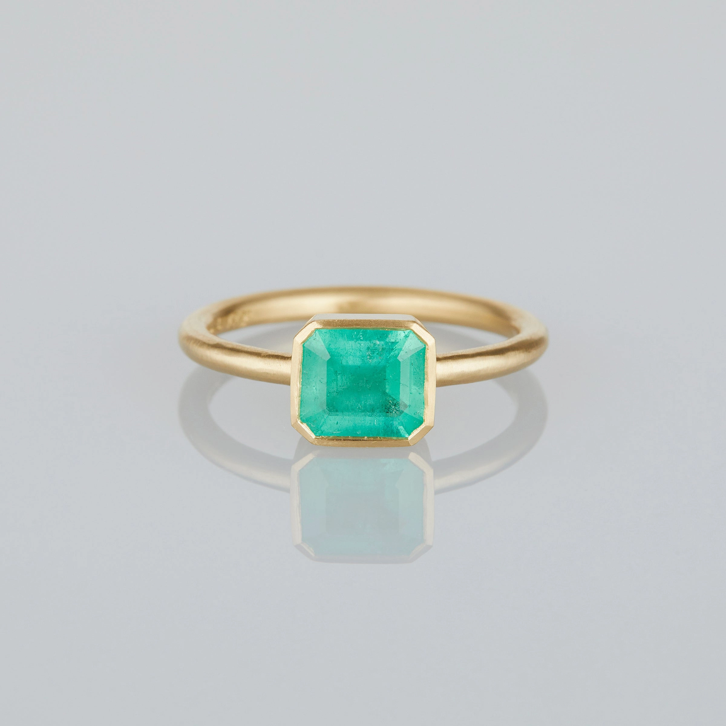 0.99 Carat One-of-a-Kind Emerald Ring | ER48-OOAK