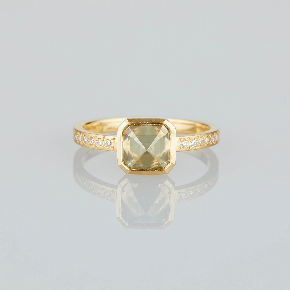1.35 Carat One-of-a-Kind Mogul Emerald Cut Grey Diamond Ring | DR169-OOAK