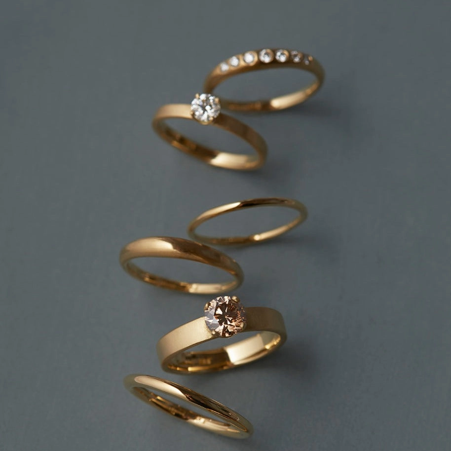 1.4mm Classic Polished Band | R10401