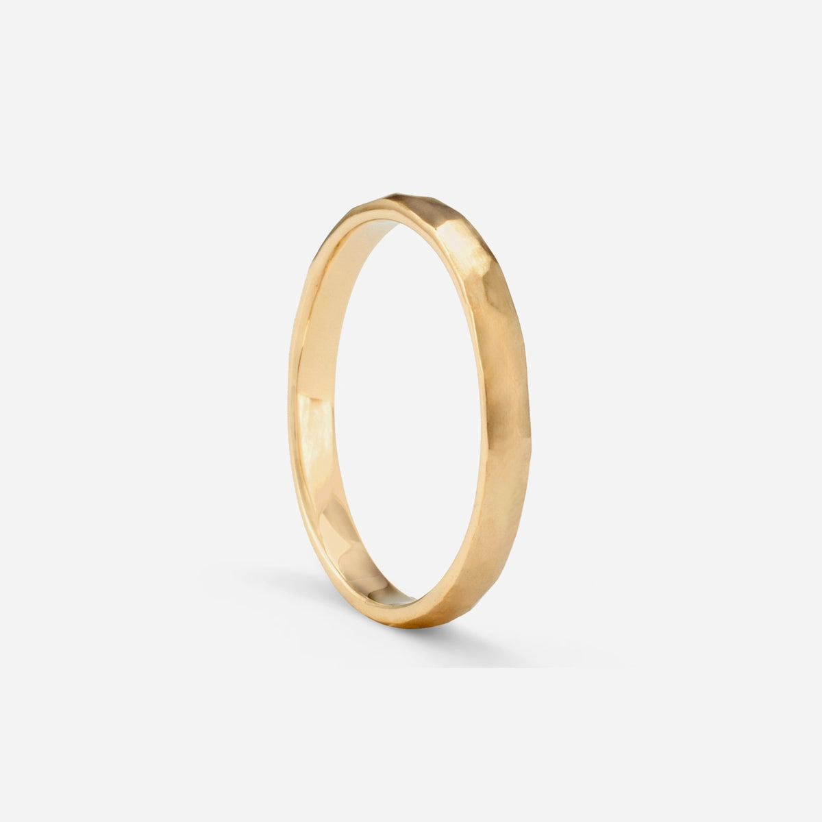 2.3mm Faceted Band | R3502
