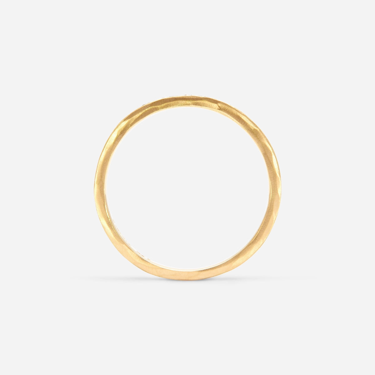 2.3mm Seven White Diamonds Band | R16001W
