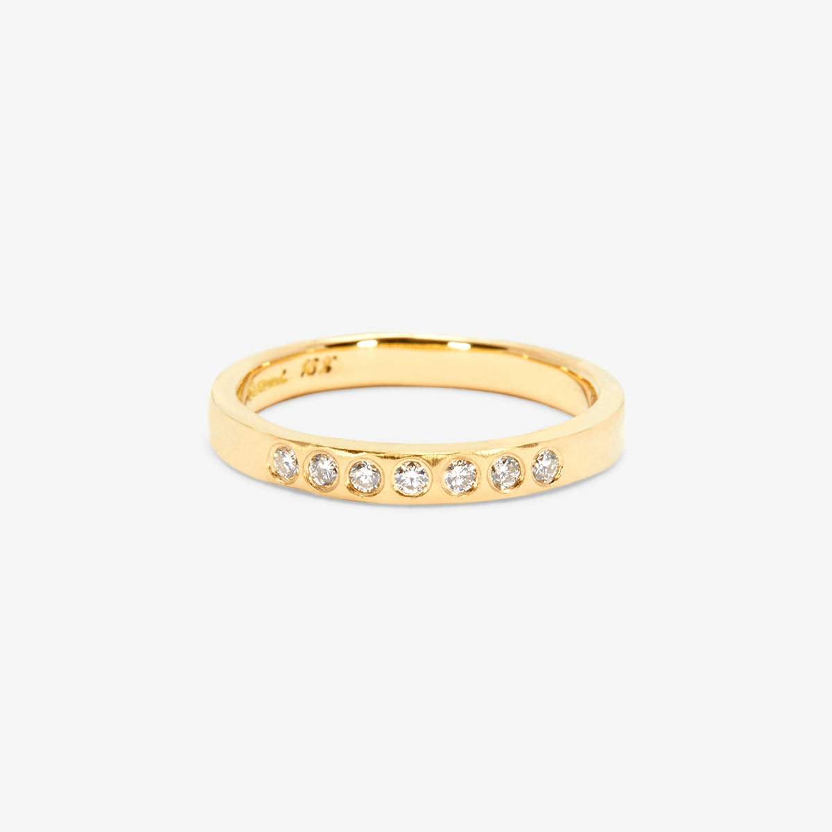 2.8mm Seven White Diamonds Band | R16002W