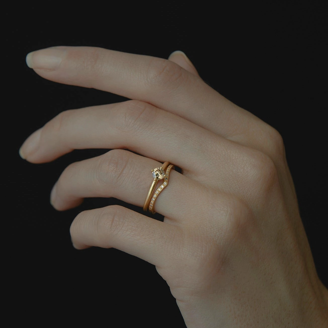4.5mm Brown Diamond Noble Ring | R11705BR