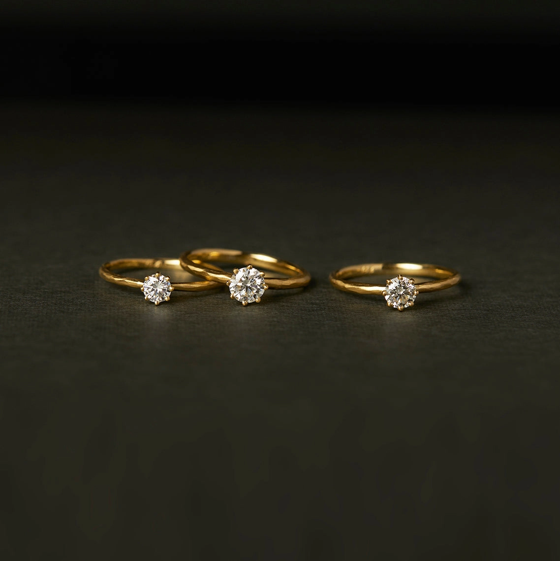4.5mm White Diamond Blooming Ring | R19005W