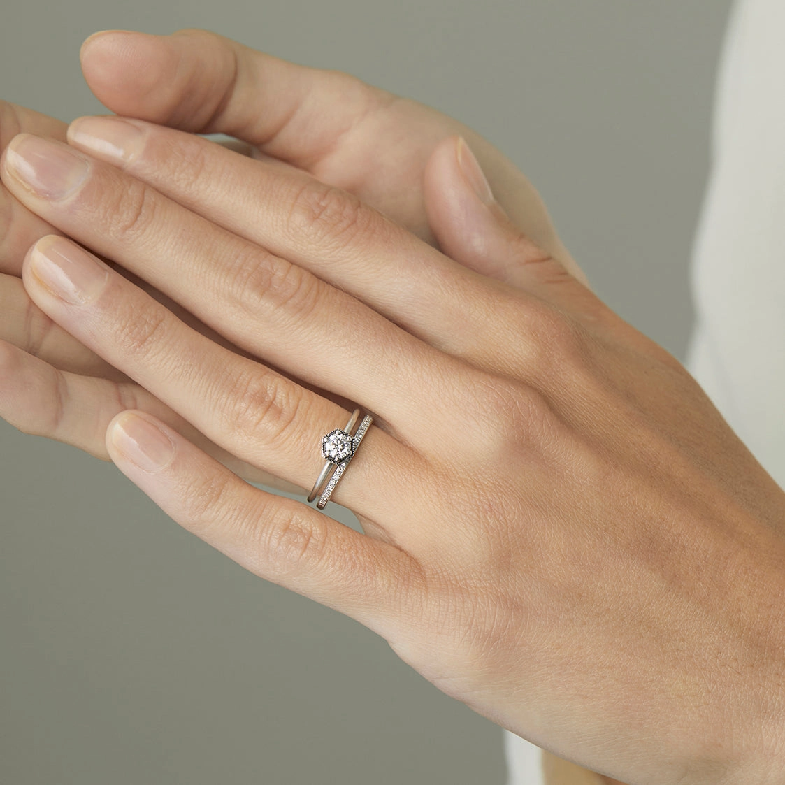 4.5mm White Diamond Hexagon Ring | R2205W