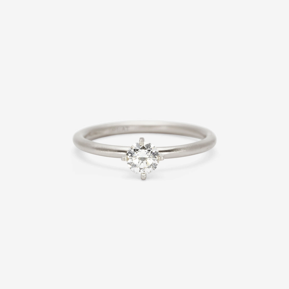 4.5mm White Diamond Noble Ring | R11705W