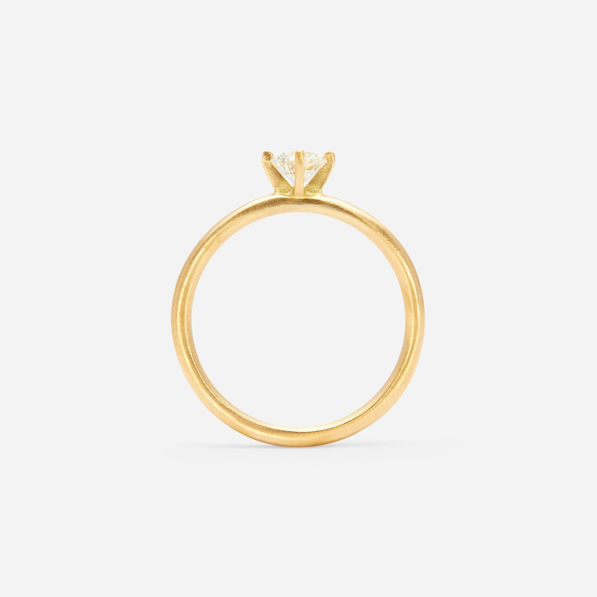 4.5mm White Diamond Noble Ring | R11705W