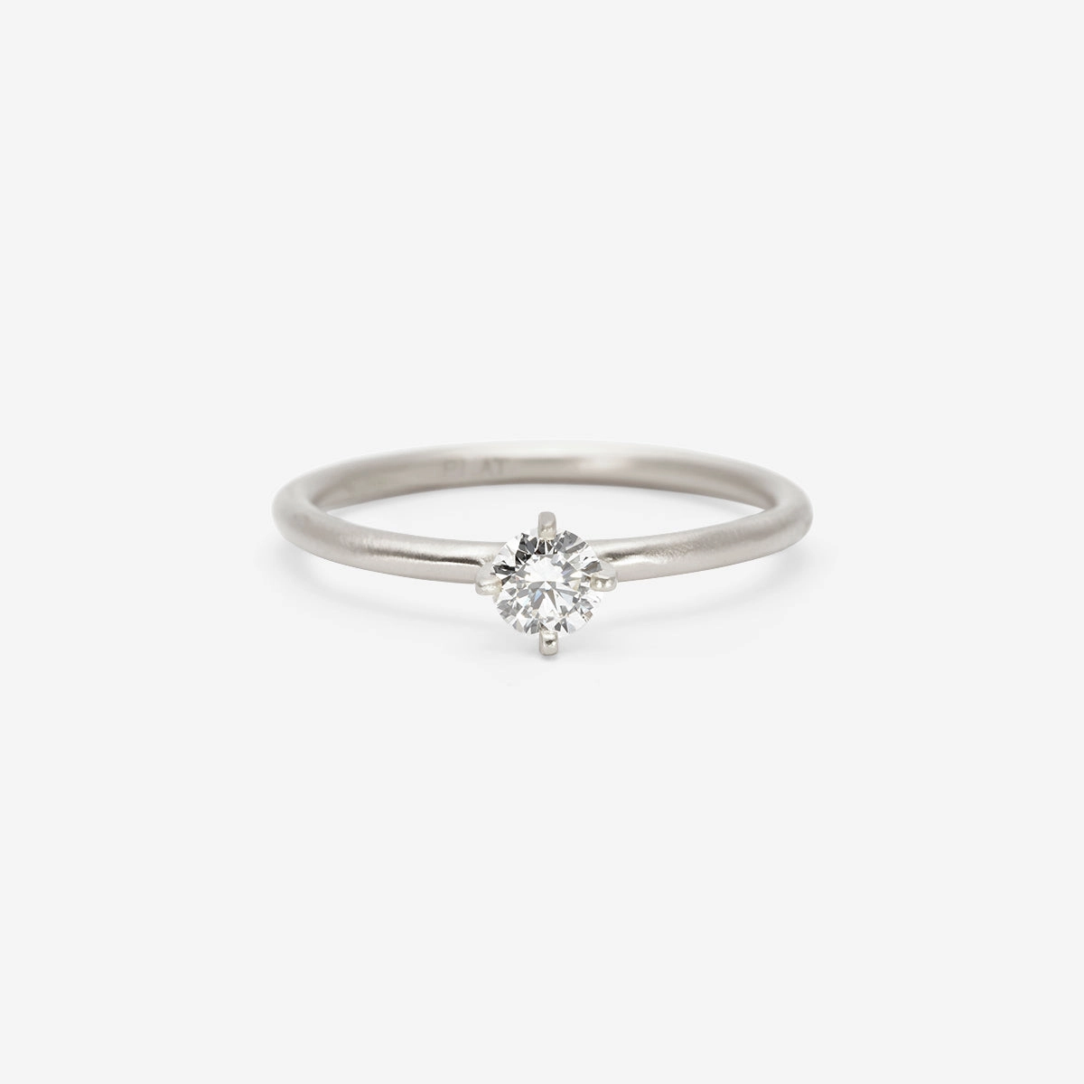 4mm White Diamond Noble Ring | R11704W