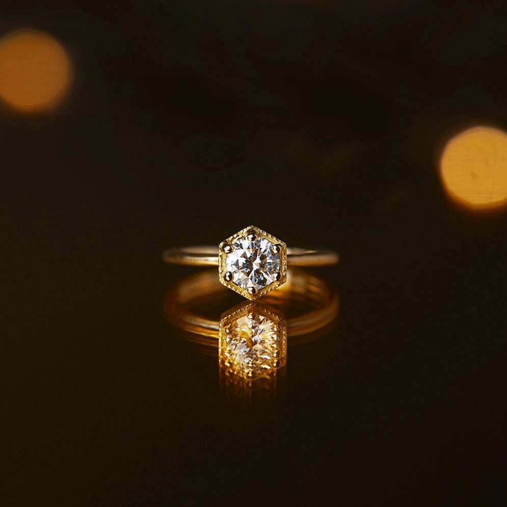 5.6mm White Diamond Hexagon Ring | R2207W