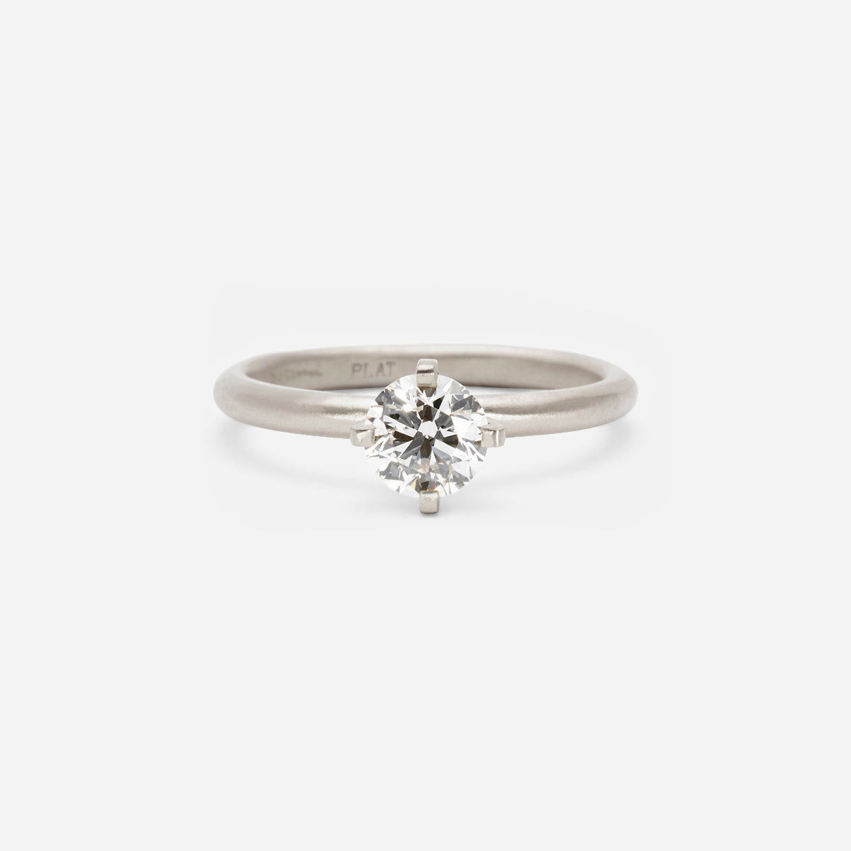 5.6mm White Diamond Noble Ring | R11707W
