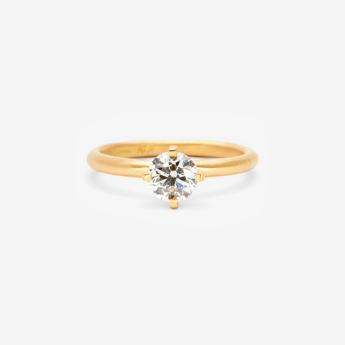 5.6mm White Diamond Noble Ring | R11707W