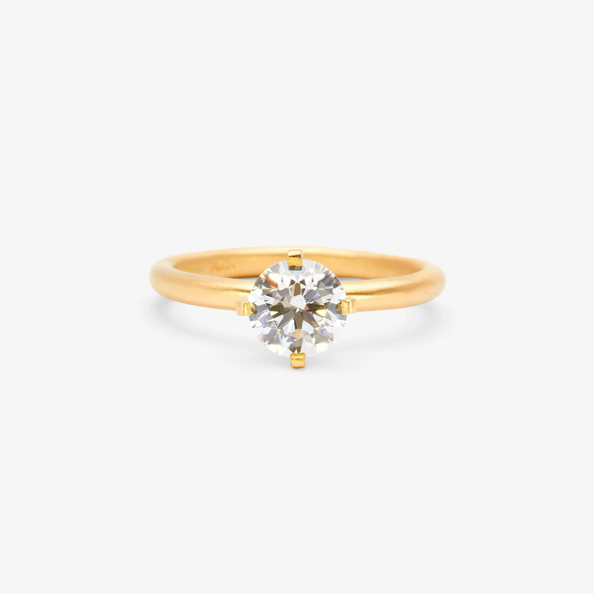 6.3mm White Diamond Noble Ring | R11708W