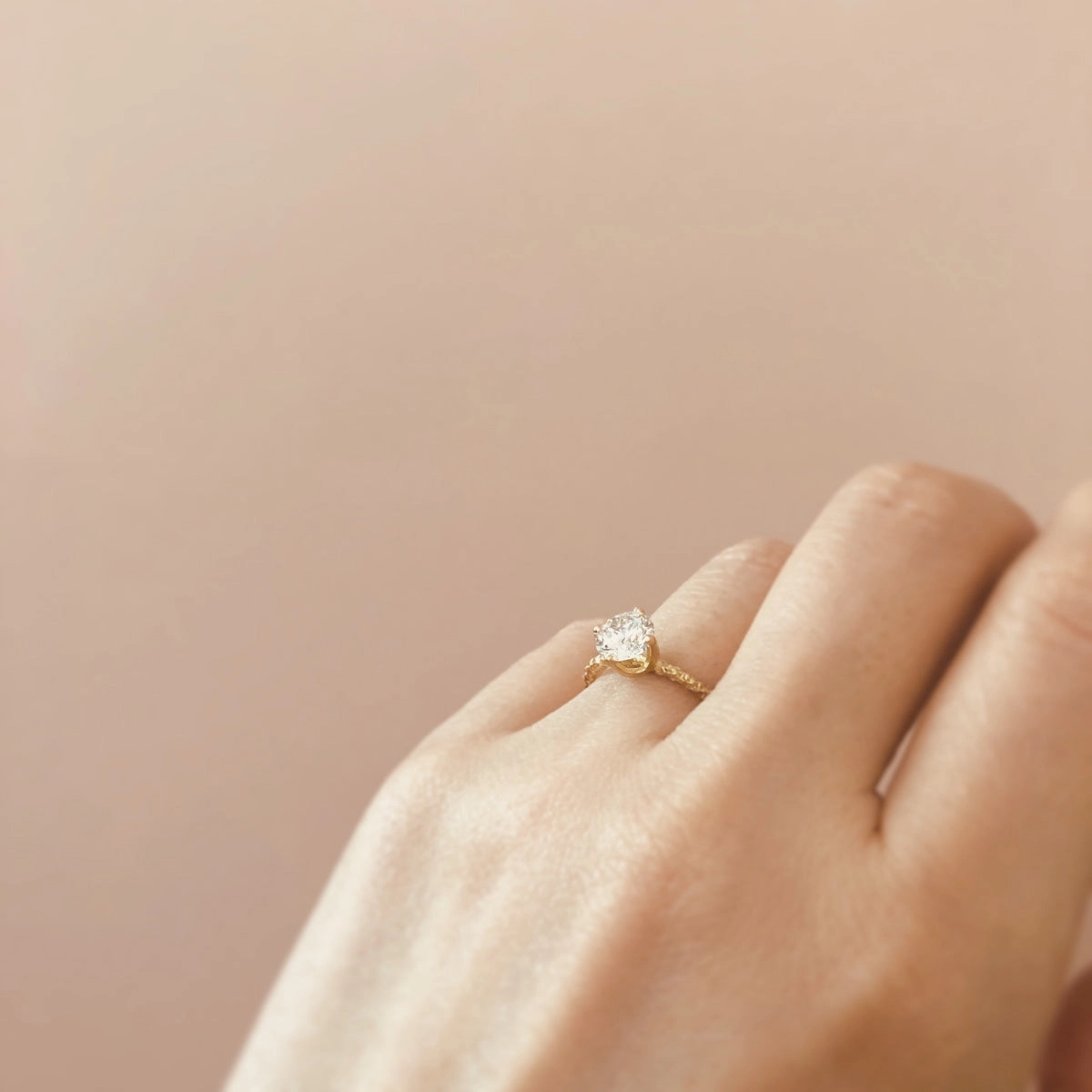 6.5mm White Diamond Homespun Solitaire Ring | R9008W