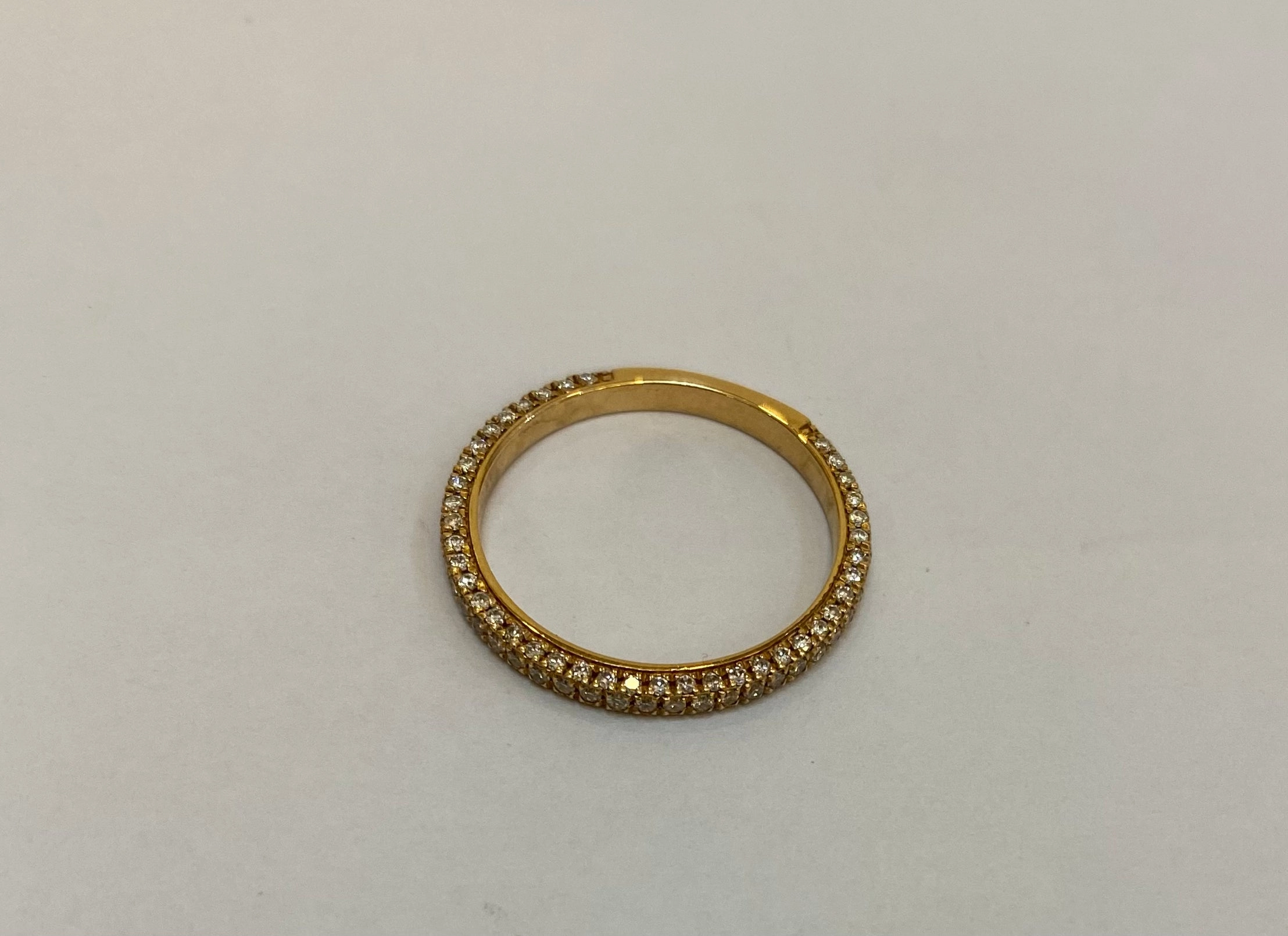 Anita Diamond Band in 18K Gold