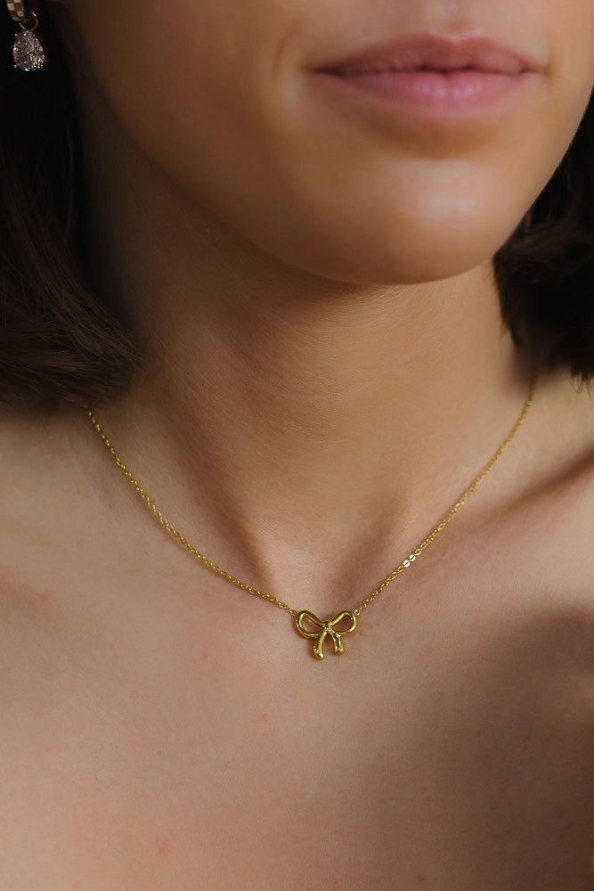 Bow Necklace