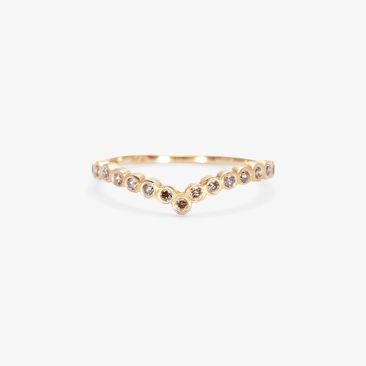Brown Diamond Cresting Circle Band | R11501BR