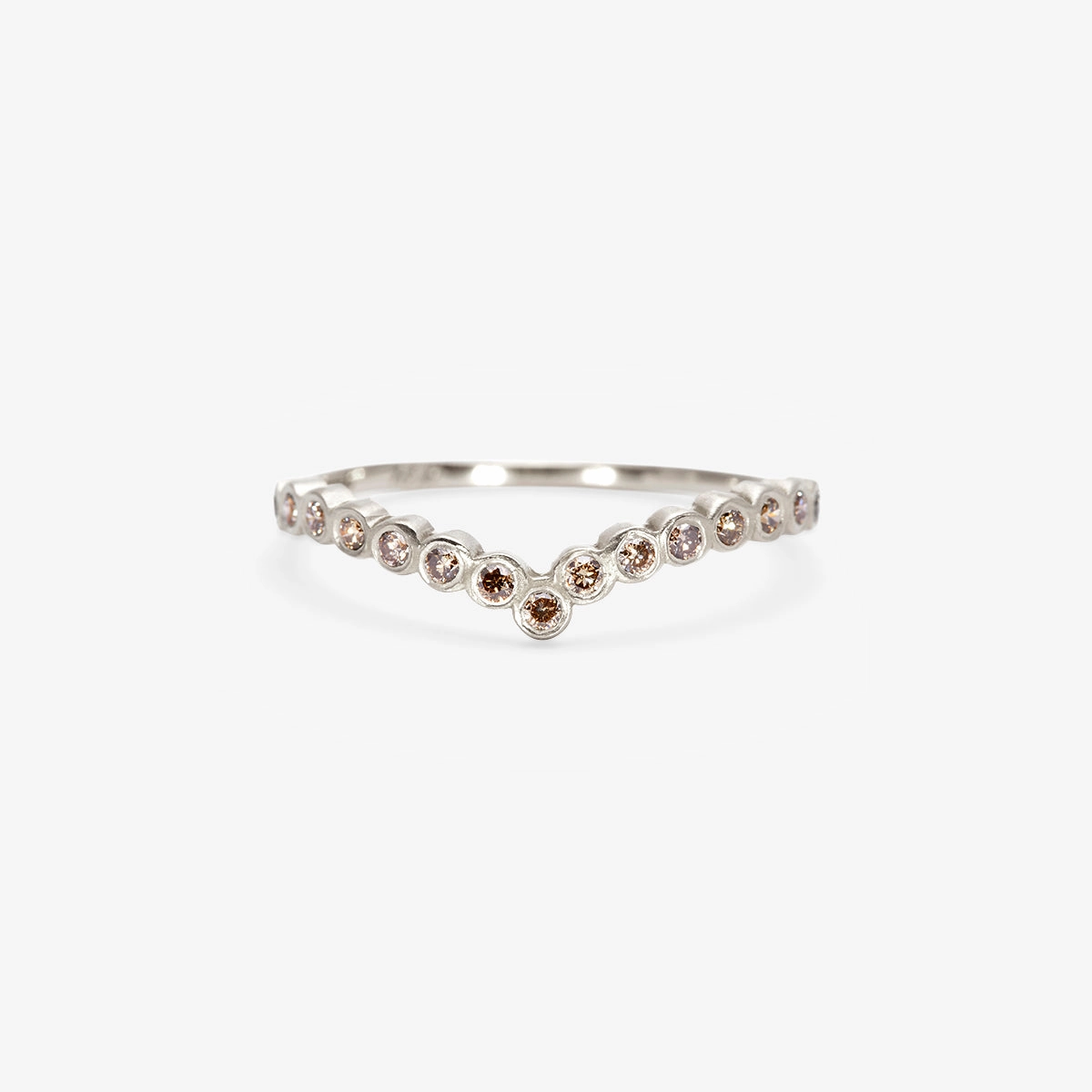 Brown Diamond Cresting Circle Band | R11501BR