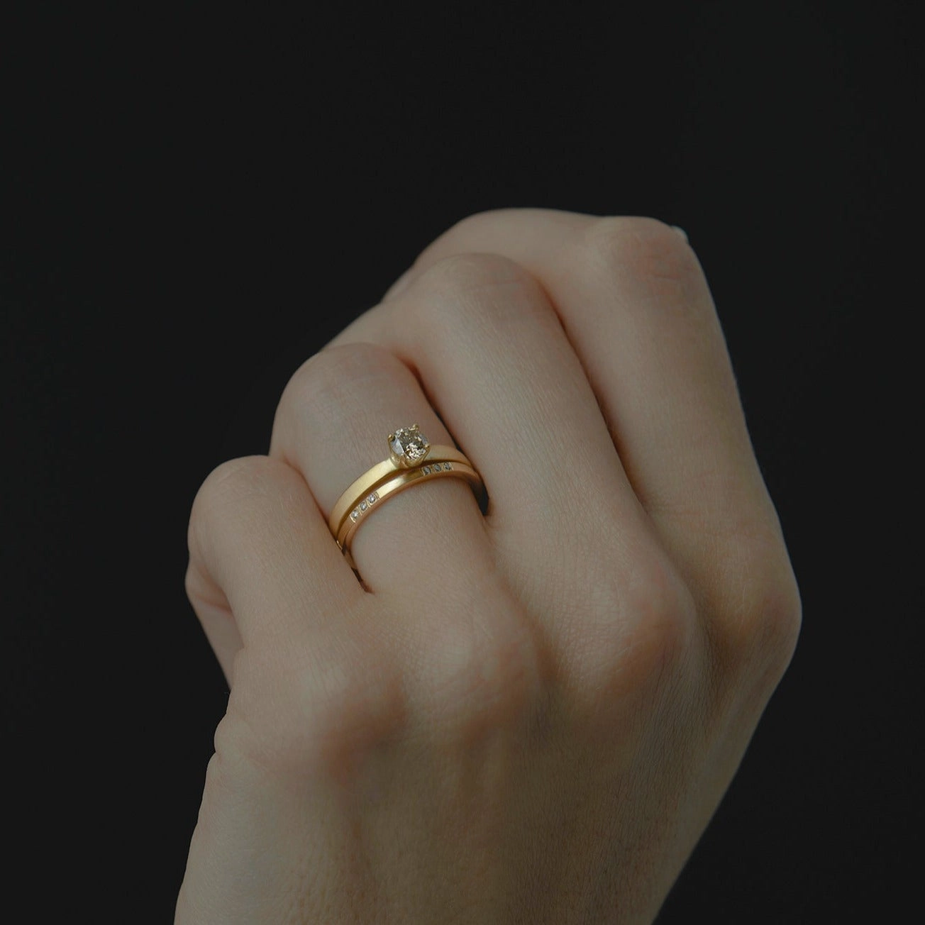 Brown Diamond Spaced Band | R8301BR