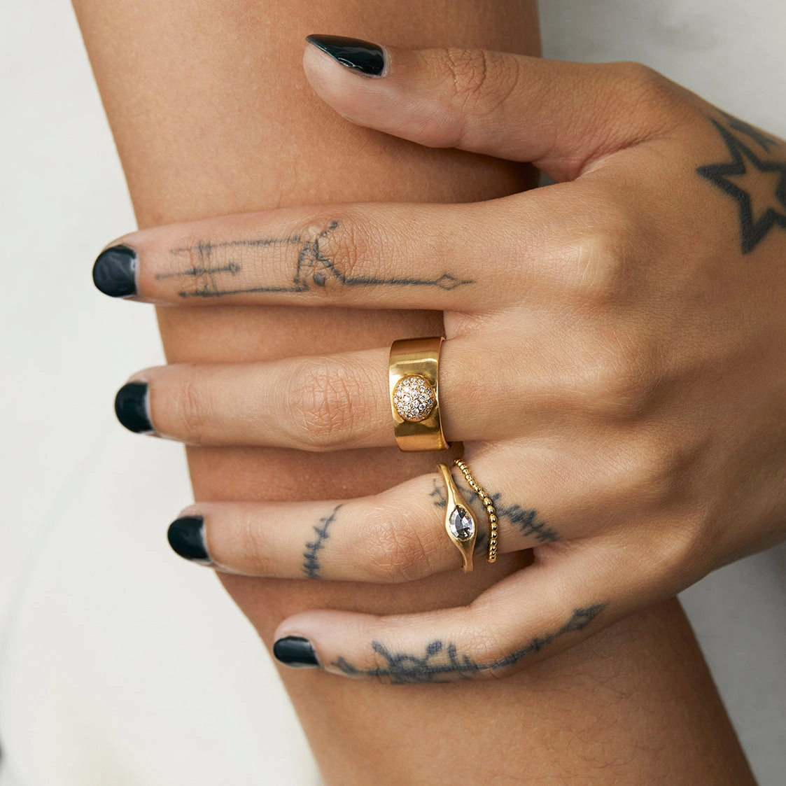 Curved Beaded Band | R26001