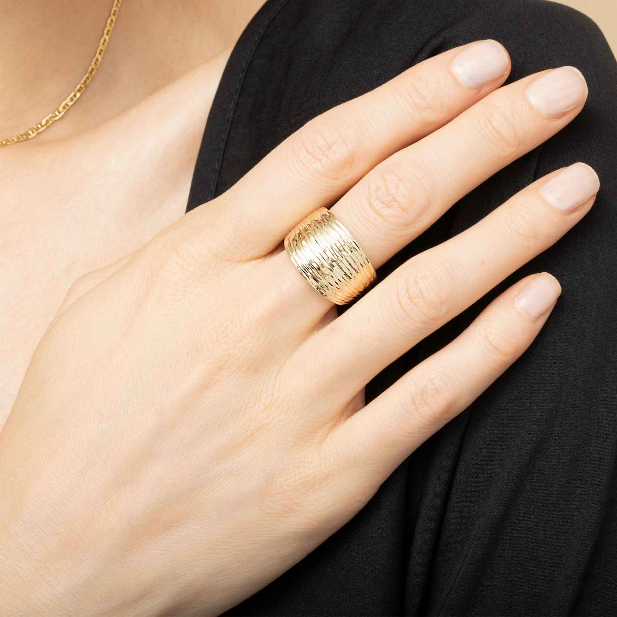 Dinner Party Ring