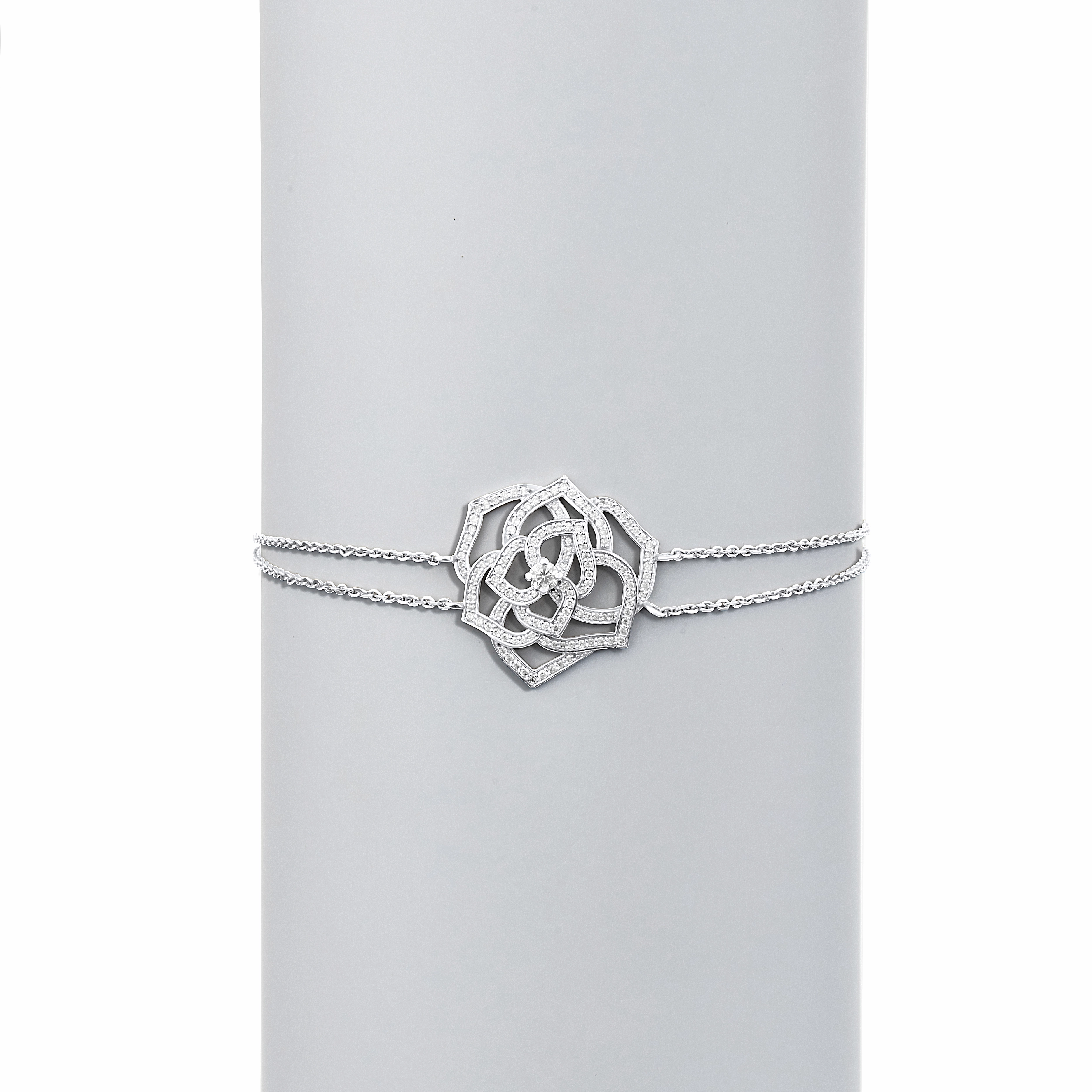 Maureen Floral Moissanite Bracelet in 18k Gold