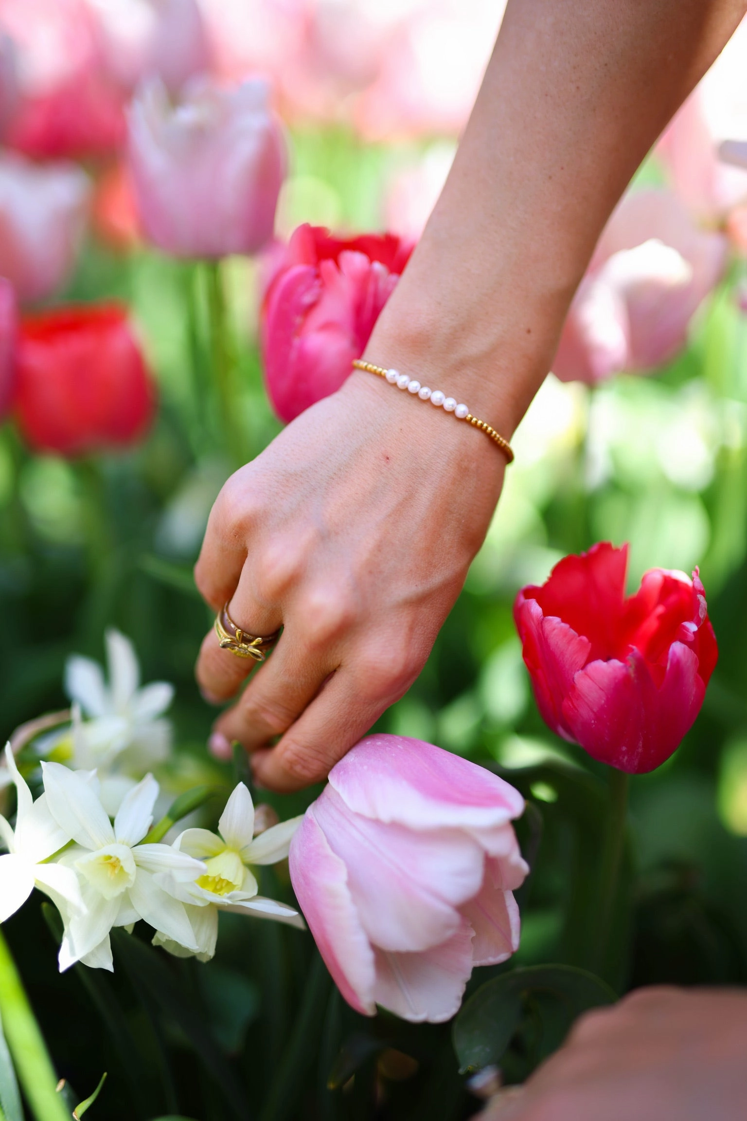 Momma & Daughter Pearl   Dotted Bracelet
