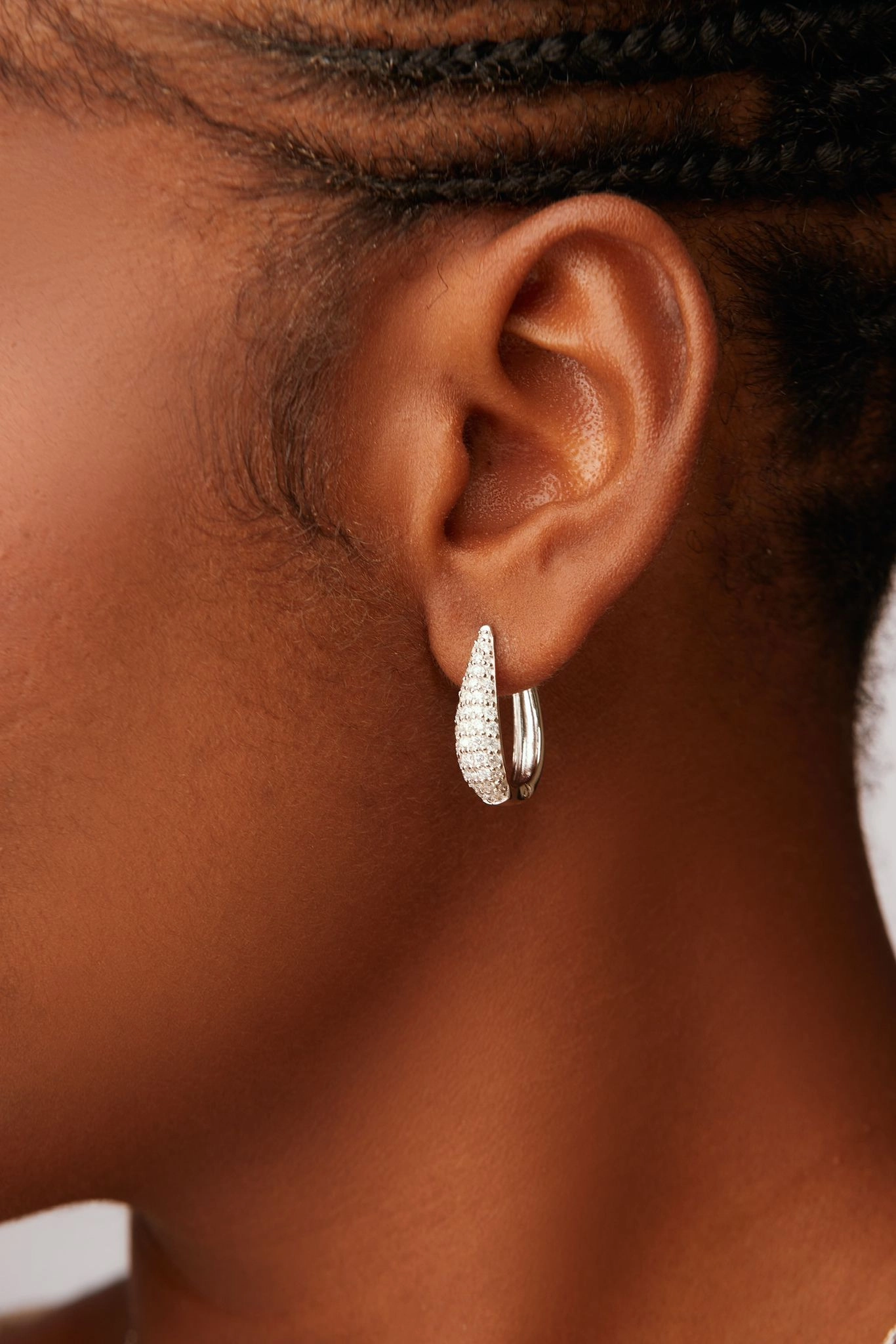 Mulan Moissanite Hoop Earrings in 925 Sterling Silver