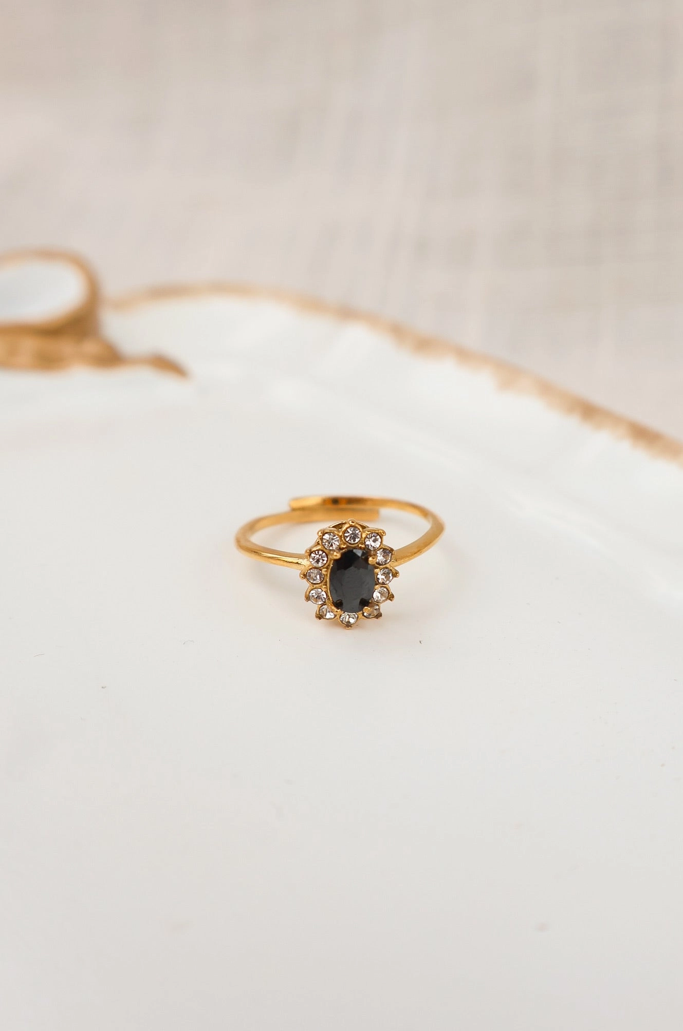 Onyx Resizable Ring