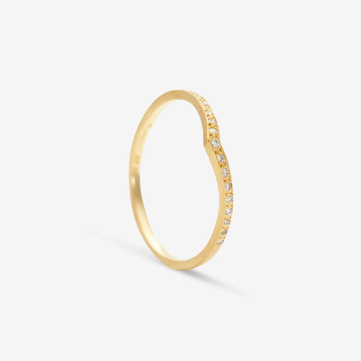 White Diamond Cresting Band | R9702W