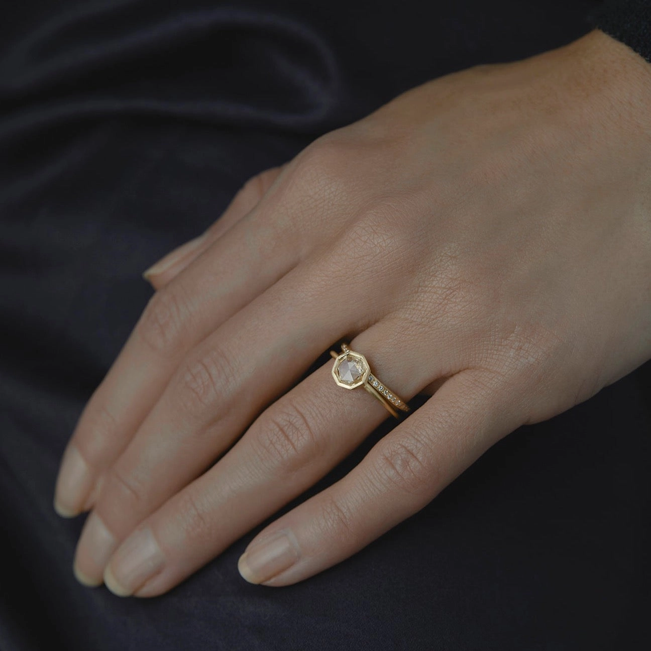 White Diamond Eternity Band | R0206W