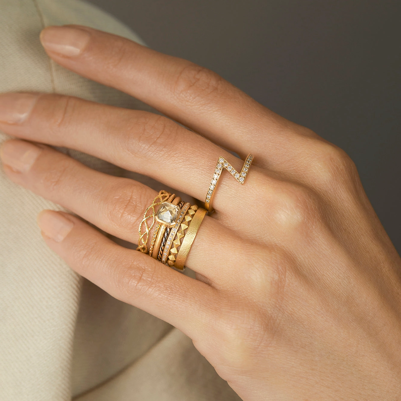 White Diamond Eternity Band | R0206W