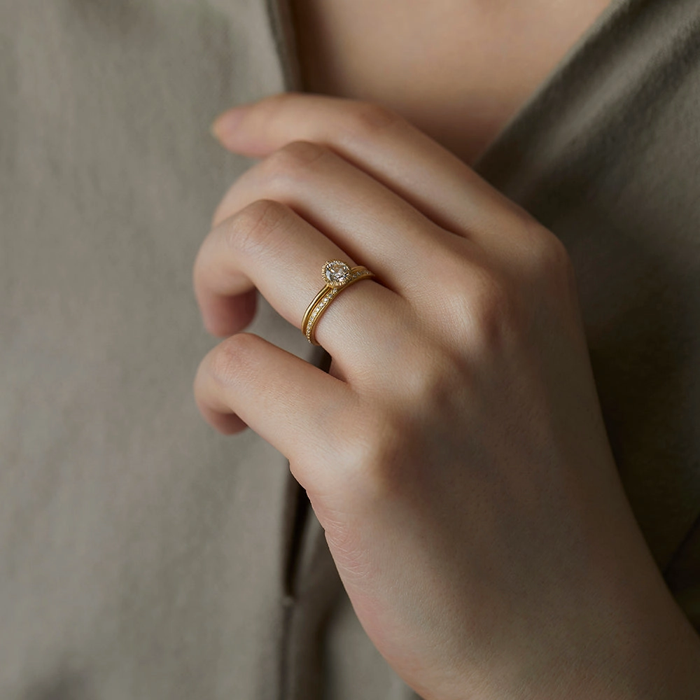 White Diamond Eternity Band | R0206W