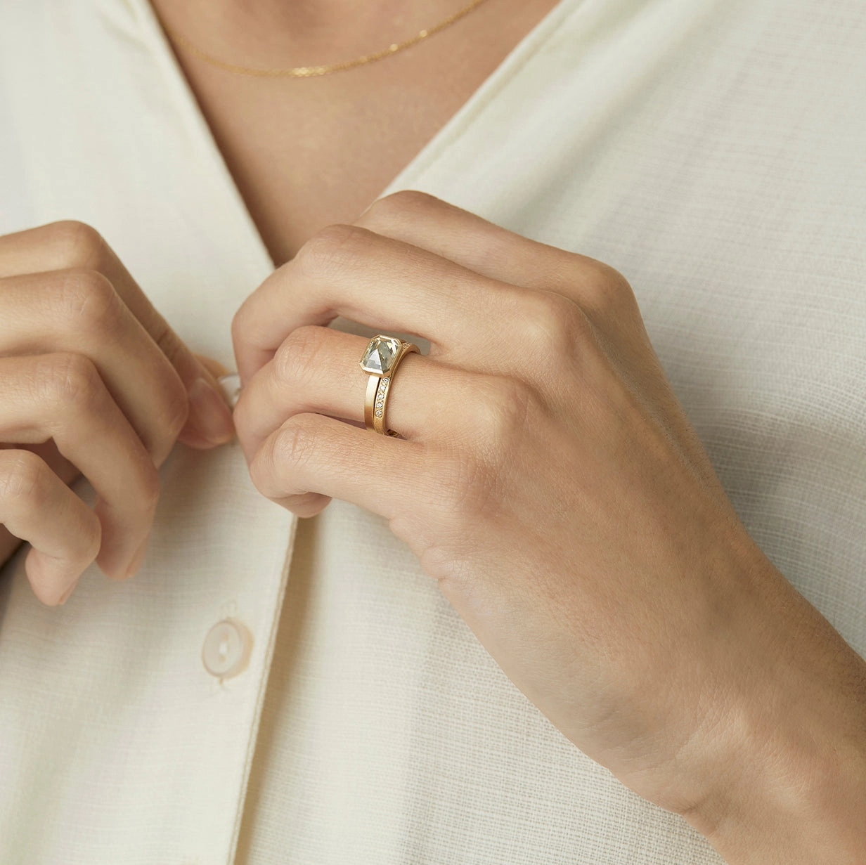 White Diamond Hammered Half-Eternity Band | R15001W