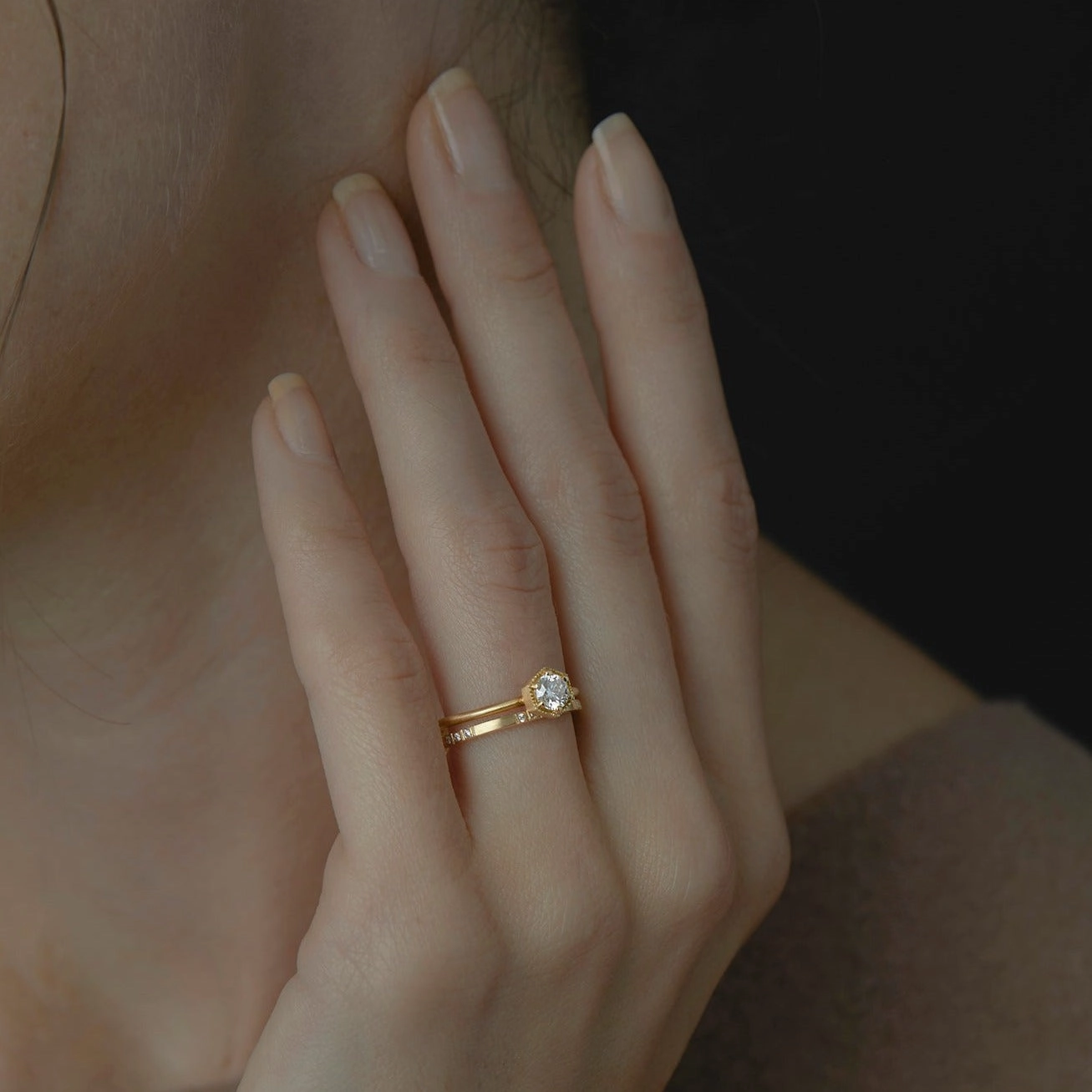 White Diamond Spaced Band | R8301W