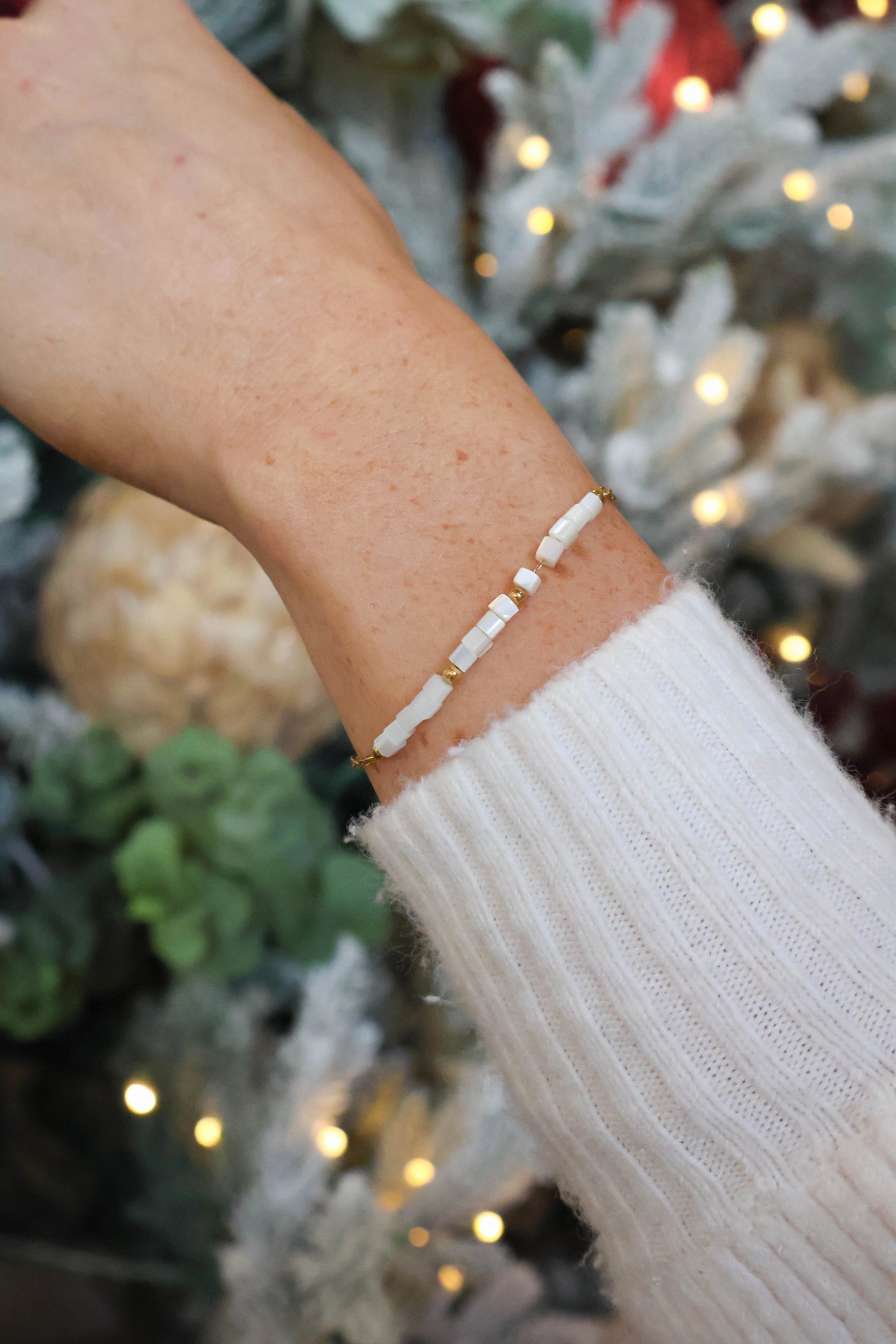 White Stone Beaded bracelet